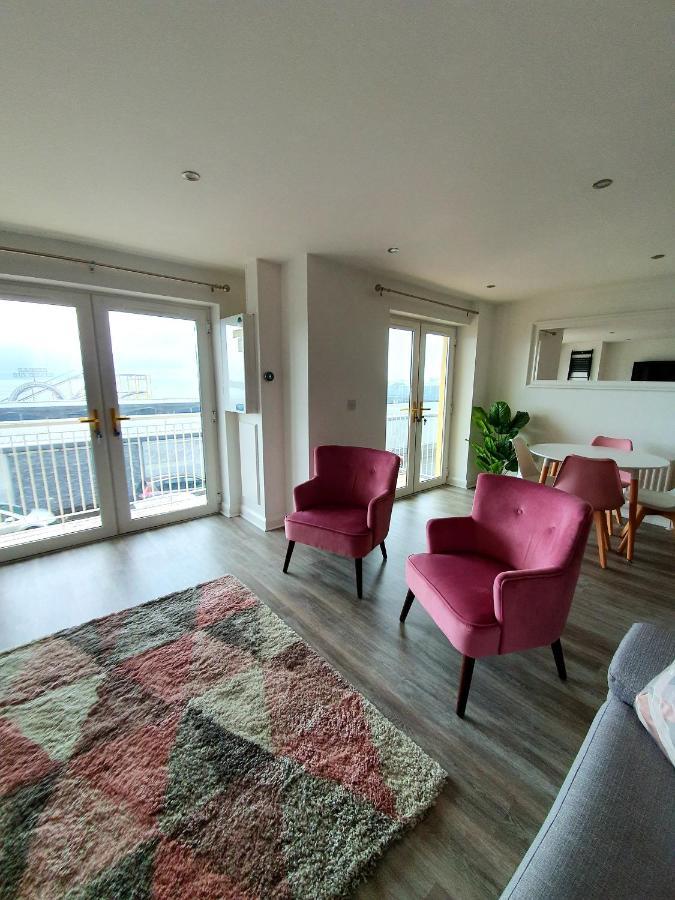 Appartamento In The Heart Of Portrush - Beautiful Views Esterno foto