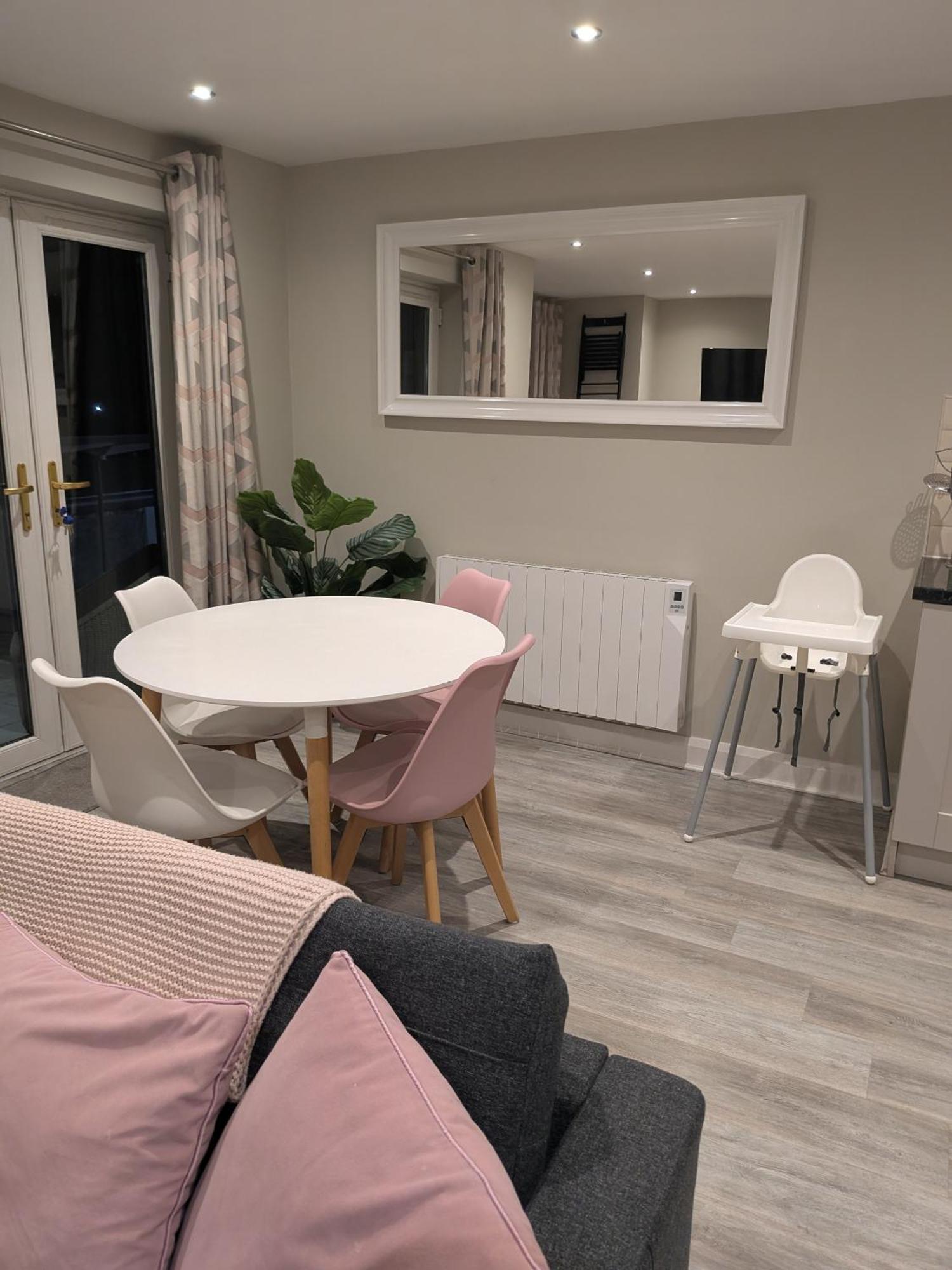 Appartamento In The Heart Of Portrush - Beautiful Views Esterno foto